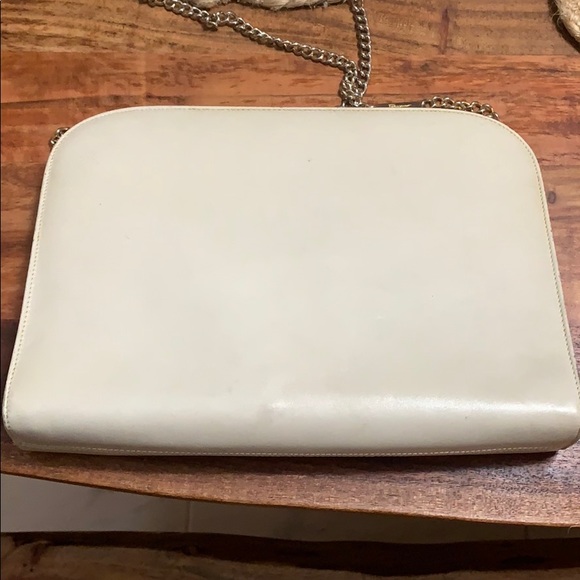 Authentic Ferragamo leather purse - Picture 3 of 7